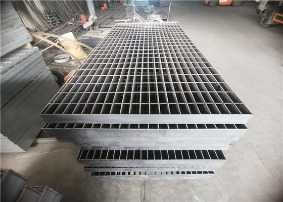 Rejillas de acero de la calzada de los materiales de construcción que rallan el polaco electrolítico de 100X8m m