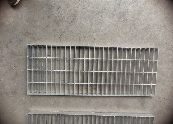 Rejillas de acero de la calzada de los materiales de construcción que rallan el polaco electrolítico de 100X8m m