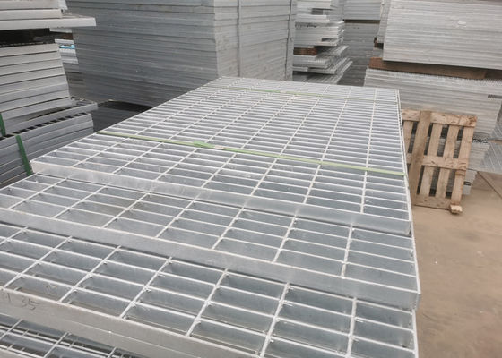 Acero de acero de la prolongación del andén Q235 de carbono que ralla la corrosión anti de 75x10m m