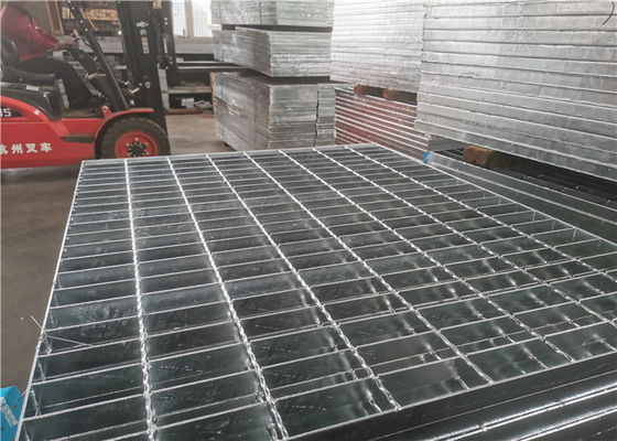 Calzada ligera de la plataforma de la escalera que ralla 275m m de alta resistencia