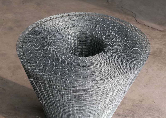 el alambre soldado con autógena el 1.5*1.5cm Mesh Fence 4x8 soldó con autógena los paneles del alambre para el gallinero de pollo