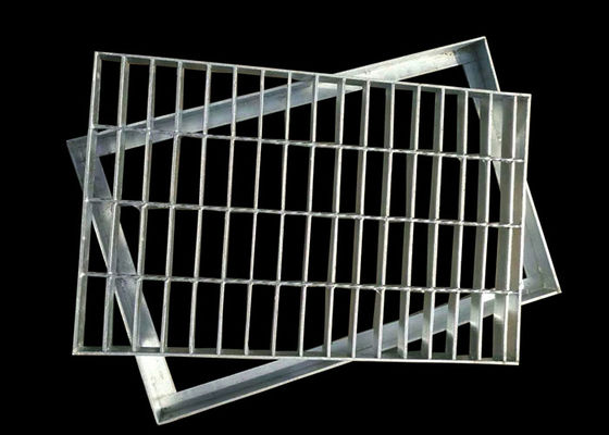 La inmersión caliente de la prolongación del andén galvanizó la reja de acero