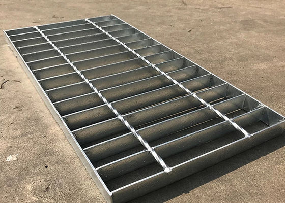 Q235 serró la plataforma de rejilla de acero galvanizada 65x5m m de la inmersión caliente