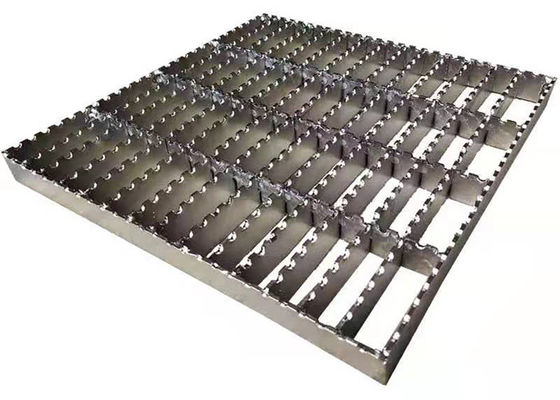 30*100m m galvanizaron la calzada al aire libre soldada con autógena de la rejilla del metal de la reja de acero