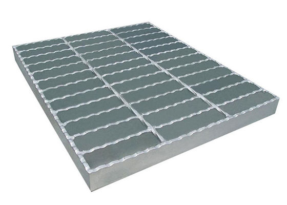 30*100m m galvanizaron la calzada al aire libre soldada con autógena de la rejilla del metal de la reja de acero