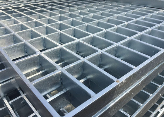 Metal resistente de acero de carbono que ralla la galvanización eléctrica de 40x5m m