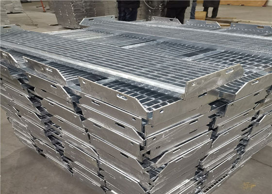 Prolongación del andén ampliada prevención del metal del moho que ralla caliente grueso de 3m m galvanizado