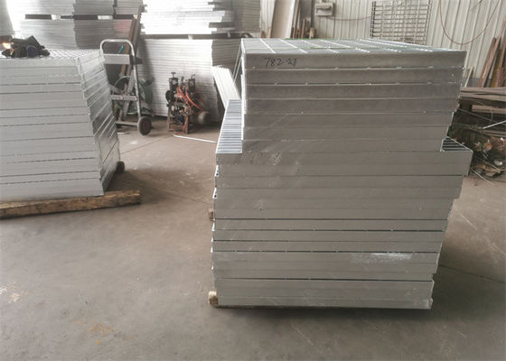 Galvanización gruesa de acero del electro de la prueba de la resbalón de la placa 8m m de la reja de la plataforma del taller