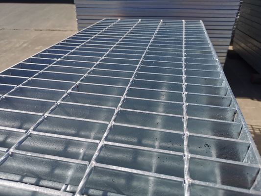 La reja de acero anti 200m m ISO9001 de las pisadas de escalera de la corrosión aprobó