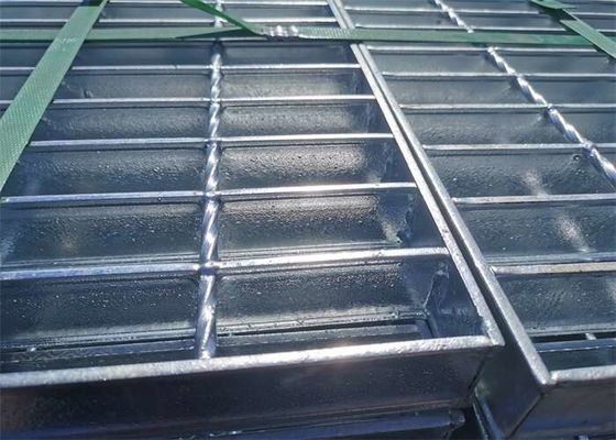 La inmersión caliente de la fábrica de productos químicos galvanizó el acero que rallaba la hoja serrada el 1m