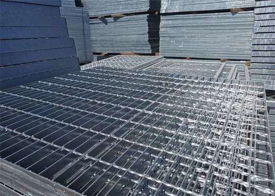 La inmersión caliente de la fábrica de productos químicos galvanizó el acero que rallaba la hoja serrada el 1m