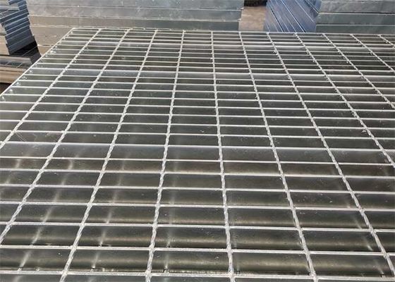 La rejilla de acero galvanizada calzada de la cubierta artesona la certificación del HSE de los 3x24ft