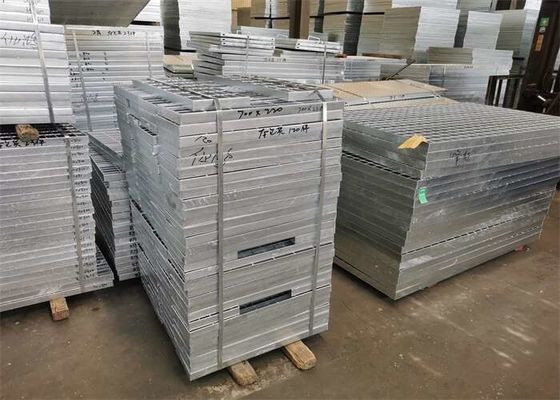 Barra llana resistente que ralla 304 rejillas de acero inoxidables para las calzadas