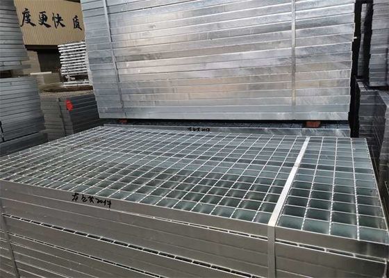Barra llana resistente que ralla 304 rejillas de acero inoxidables para las calzadas