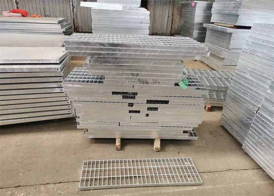 La calzada de acero de la prevención Q235 del moho ralla la reja para la depuradora de aguas residuales
