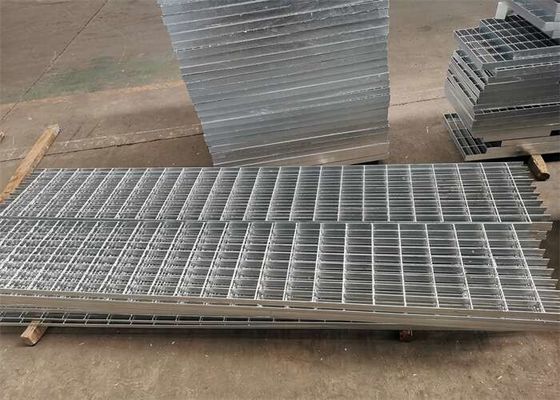 El drenaje de acero de la calzada del metal Q235 ralla caliente sumergido galvanizado