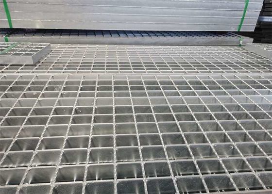 reja de acero gruesa de las pisadas de escalera del resbalón de 5m m no