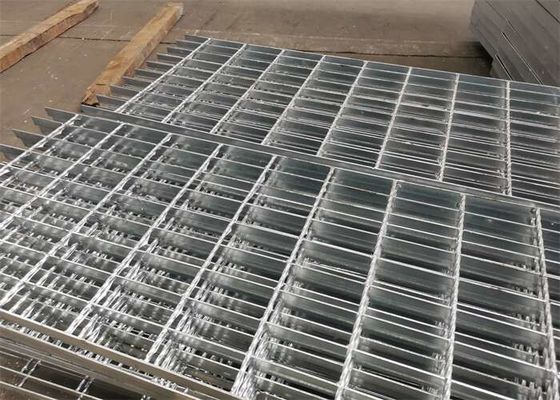 El drenaje de acero de la calzada del metal Q235 ralla caliente sumergido galvanizado