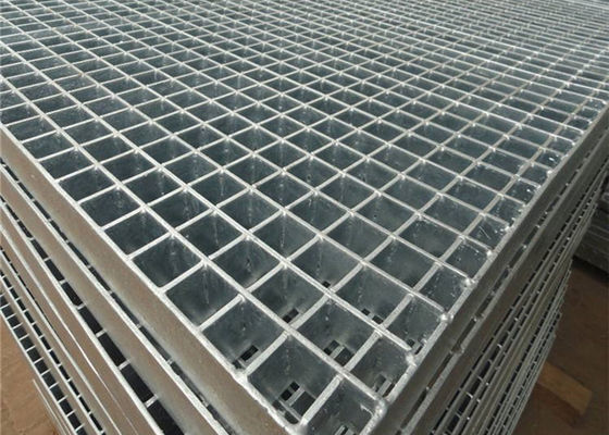 La inmersión caliente de la pista Q195 del aeropuerto galvanizó la cubierta de rejilla de acero del drenaje
