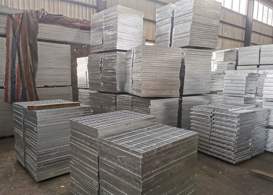 El acero anti de la resbalón galvanizó las rejillas Q195 de la calzada para la plataforma de la fábrica de productos químicos