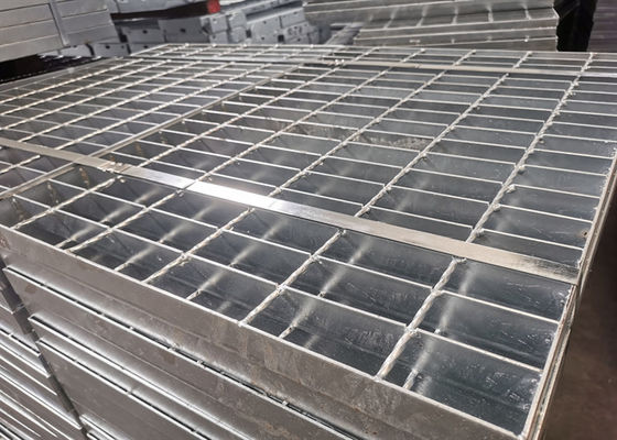 El acero anti de la resbalón galvanizó las rejillas Q195 de la calzada para la plataforma de la fábrica de productos químicos