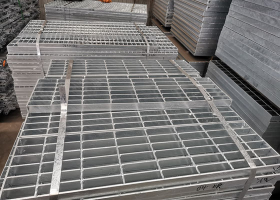Reja inoxidable galvanizada 90m m de la barra de acero 304 para la plataforma farmacéutica del almacenamiento