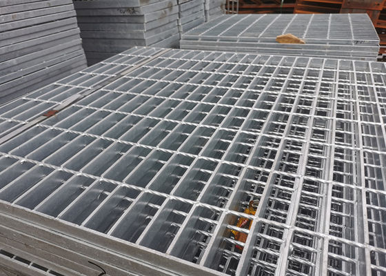Reja inoxidable galvanizada 90m m de la barra de acero 304 para la plataforma farmacéutica del almacenamiento