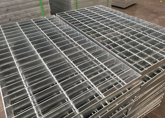 El foso galvanizado de acero plano dentado Q235 ralla resistencia del moho