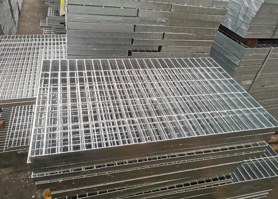 Rejilla de acero inoxidable galvanizada resbalón anti del dren de la calzada de la reja Q195 del canal