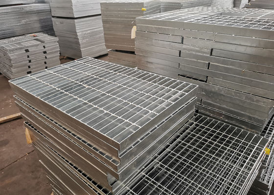 Galvanizado de acero de la calzada 120m m el rallar de la plataforma de la calzada alto
