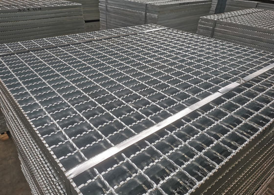 Corrosivo anti de acero galvanizado de la reja Q345 de la plataforma de la inmersión caliente para la central eléctrica