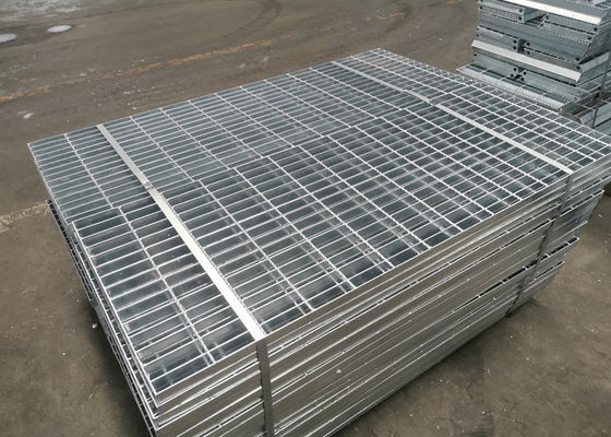 rejilla de acero inoxidable galvanizada al aire libre de la reja S275JR 304 de la inmersión caliente de la altura de 40m m