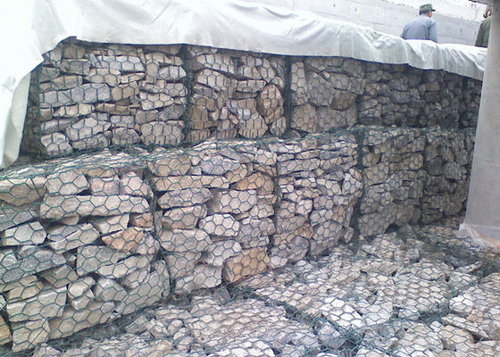 prenda impermeable de 2.7m m	Alambre galvanizado Mesh For Gabion Baskets de Gabion