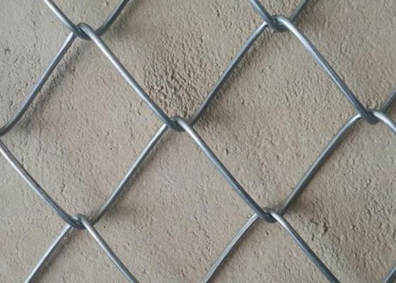 Anchura 75X75m m de Diamond Chain Link Fence los 20m del jardín del patio de los deportes