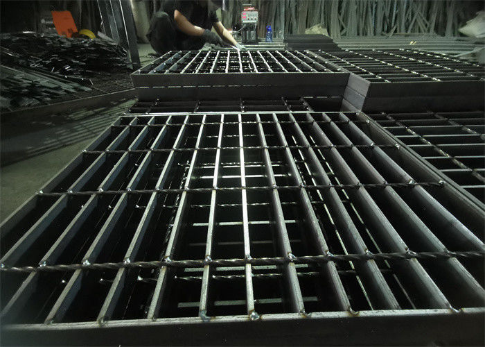 Galvanización gruesa de acero del electro de la prueba de la resbalón de la placa 8m m de la reja de la plataforma del taller