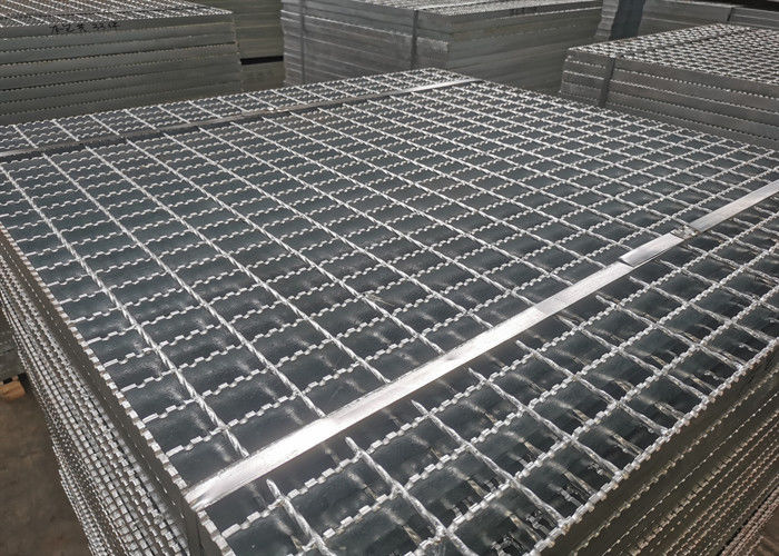 Corrosivo anti de acero galvanizado de la reja Q345 de la plataforma de la inmersión caliente para la central eléctrica